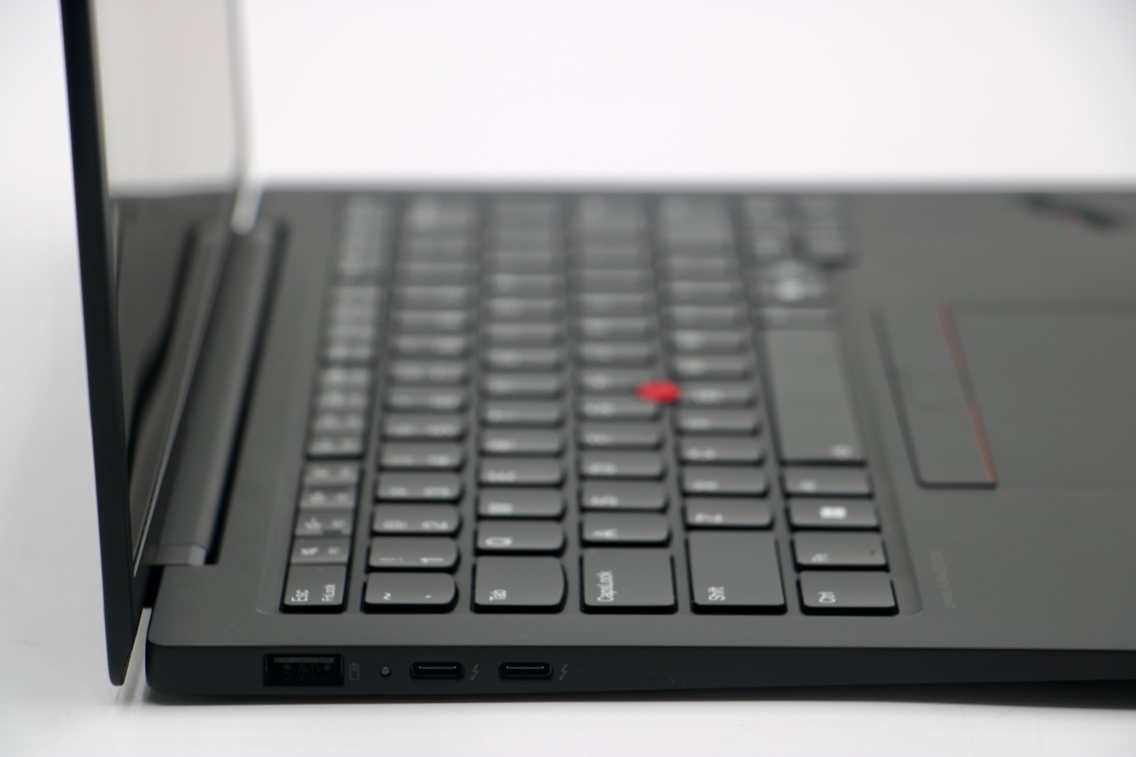 Lenovo ThinkPad X1 Carbon Gen 13 2.8K OLED Ultra 7 258V/ 32GB/ 2TB SSD/ Arc 140V