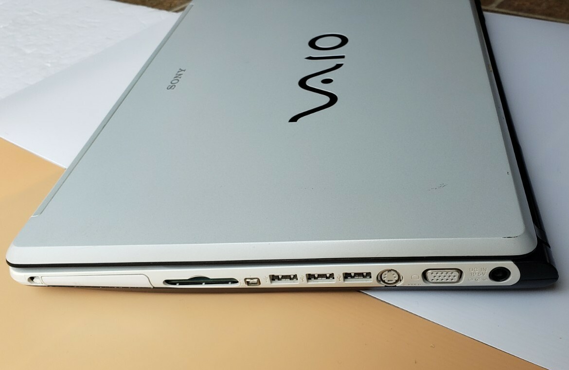 Sony VAIO PCG-7N2L 2GB RAM 100GB HDD WIFI BIOS TESTED