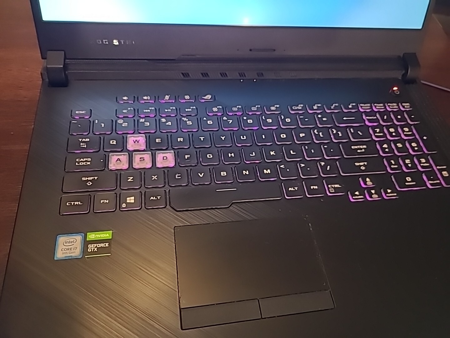 ASUS ROG Strix G G731GU 17.3″ INTEL i7-9750H NVIDIA GTX 1660 TI 2.6GHz 16GB RAM