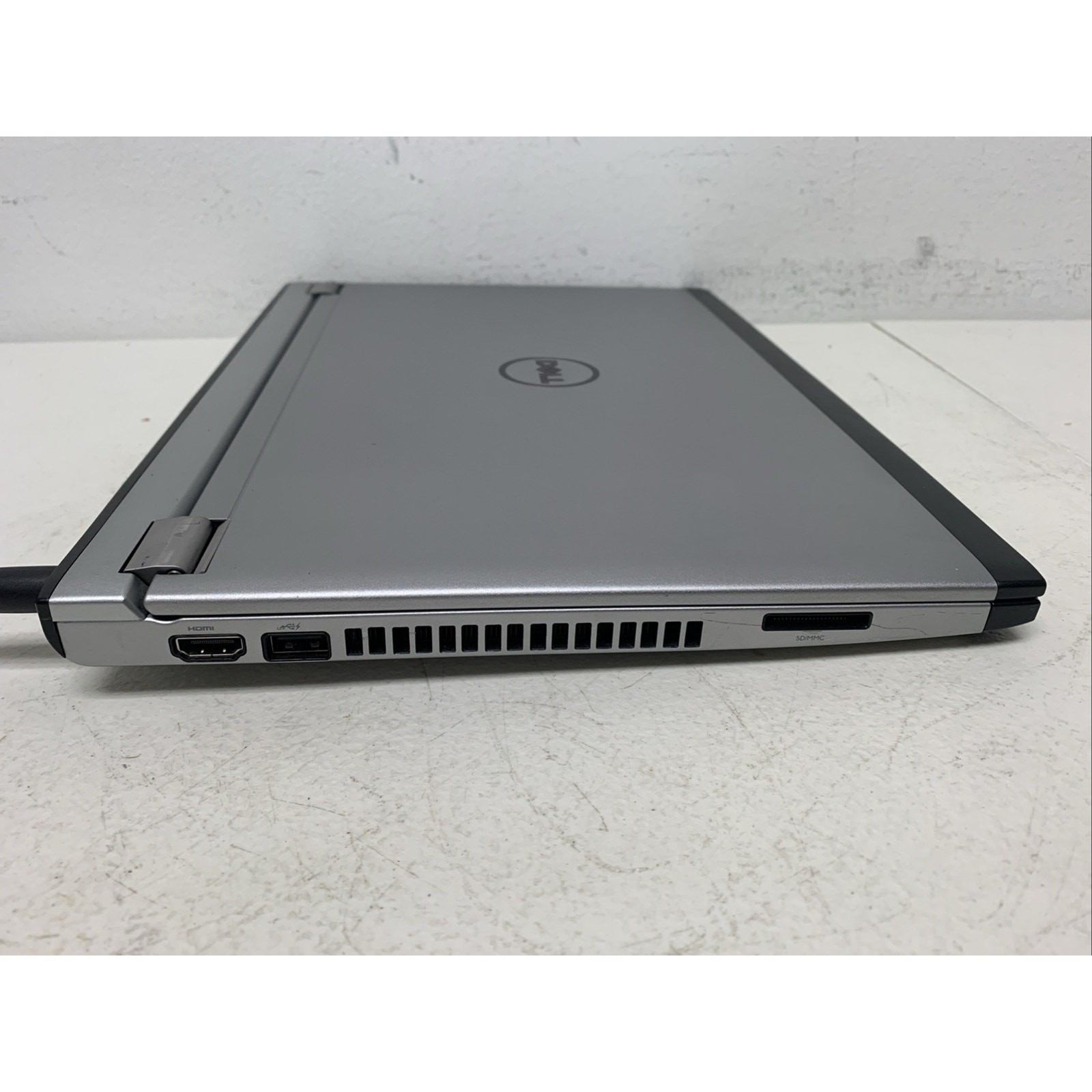 dell latitude 3330 Celeron (R) 1017U 4GB RAM 320 GB HHD WIND 10 Pro Need Battery