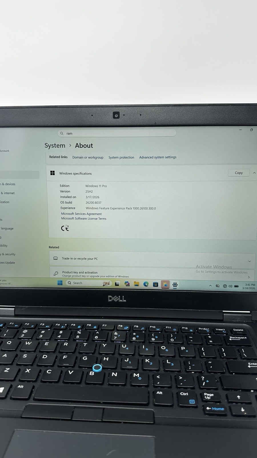 Dell Latitude 5490 i5-8250U 16GB 238GB SSD Windows 11 Pro 14″ Black