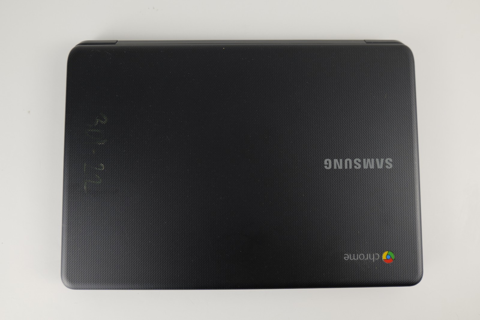 Samsung (XE500C13) ‎1.6 GHz Intel Dual Core 11.6 Inch Display Chromebook w/Power