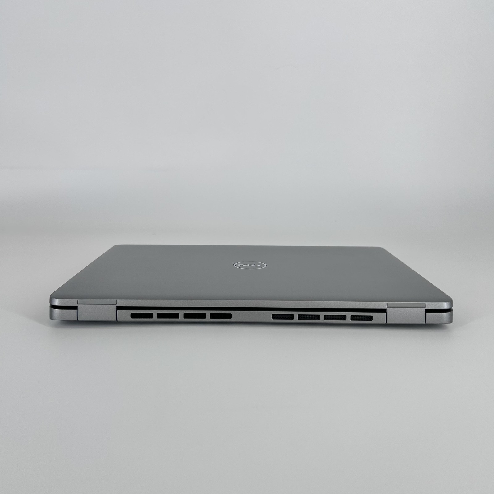 Dell Latitude 5350 13.3 Gray FHD 2.1 GHz Ultra 5 135U 16GB 512GB SSD Excellent