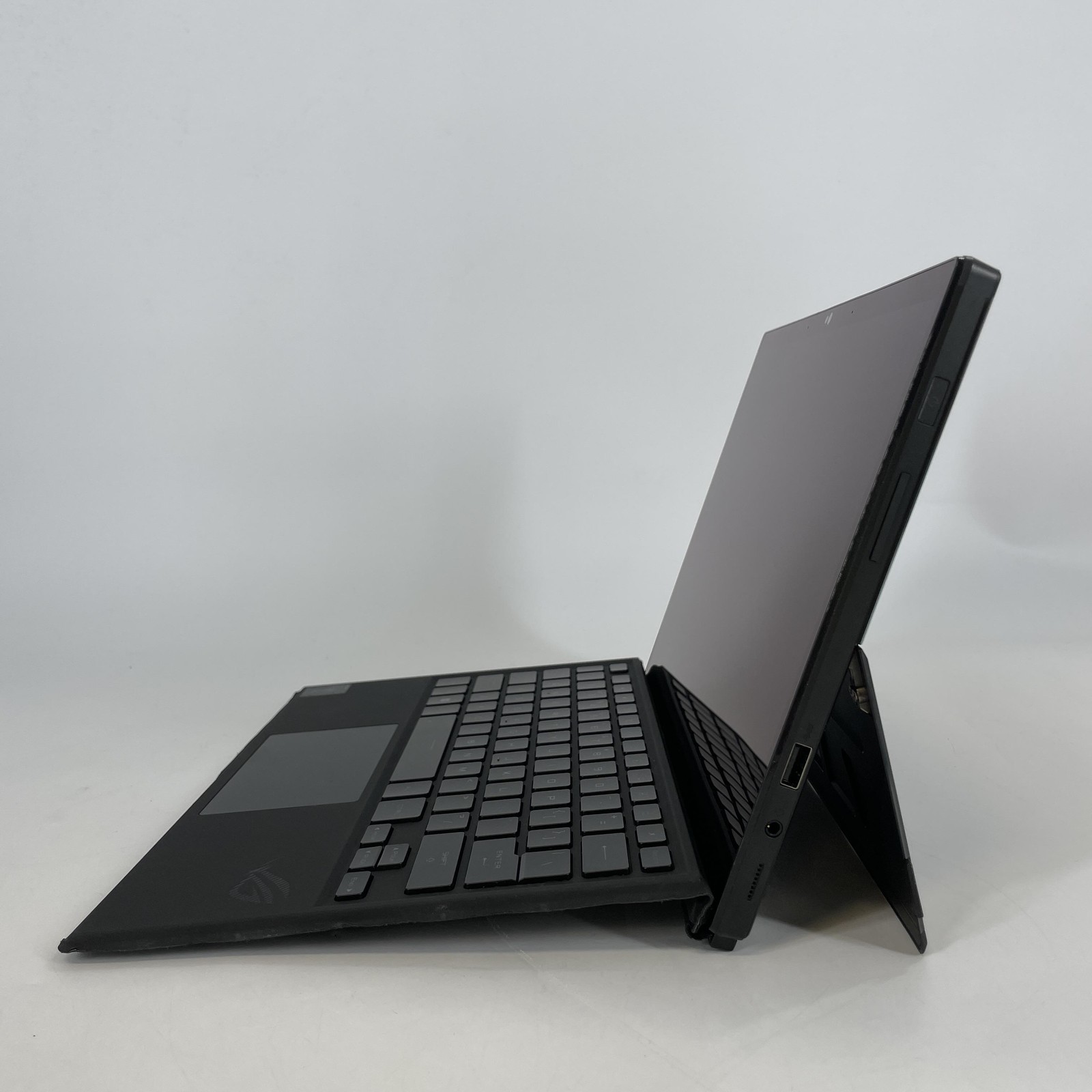 Asus ROG Flow Z13 GZ301 13.4 165Hz QHD+ TOUCH 2.6GHz i9-13900H 16GB 1TB RTX 4050