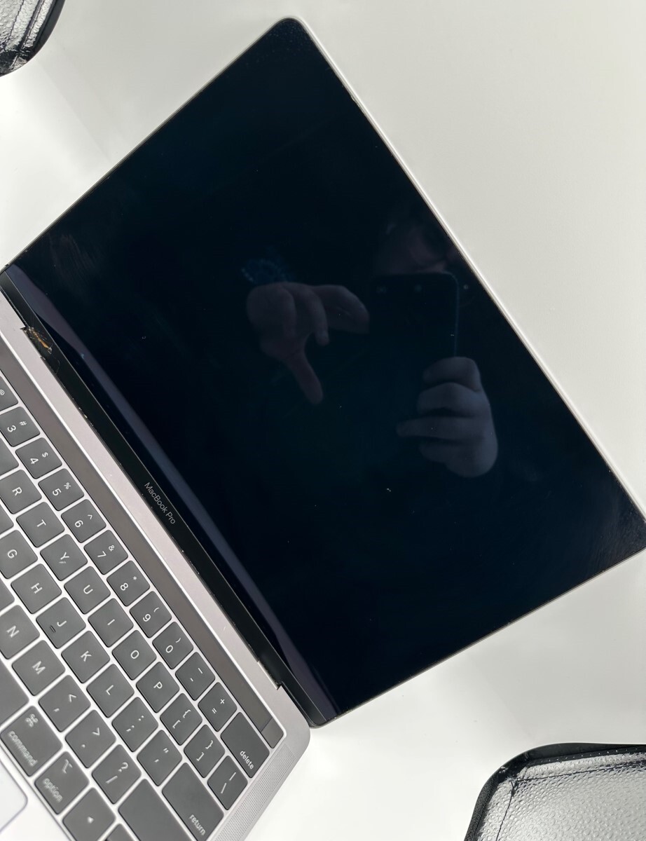Apple MacBook Pro A2159 – Space Gray (SEE DESCRIPTION!!!)