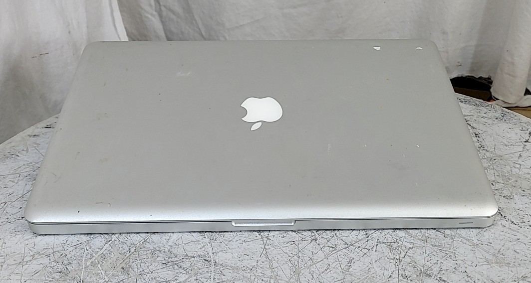 APPLE A1286 MacBook Pro 15″ (EARLY 2011) Core I7-2720QM 4GB 500GB SEE NOTES