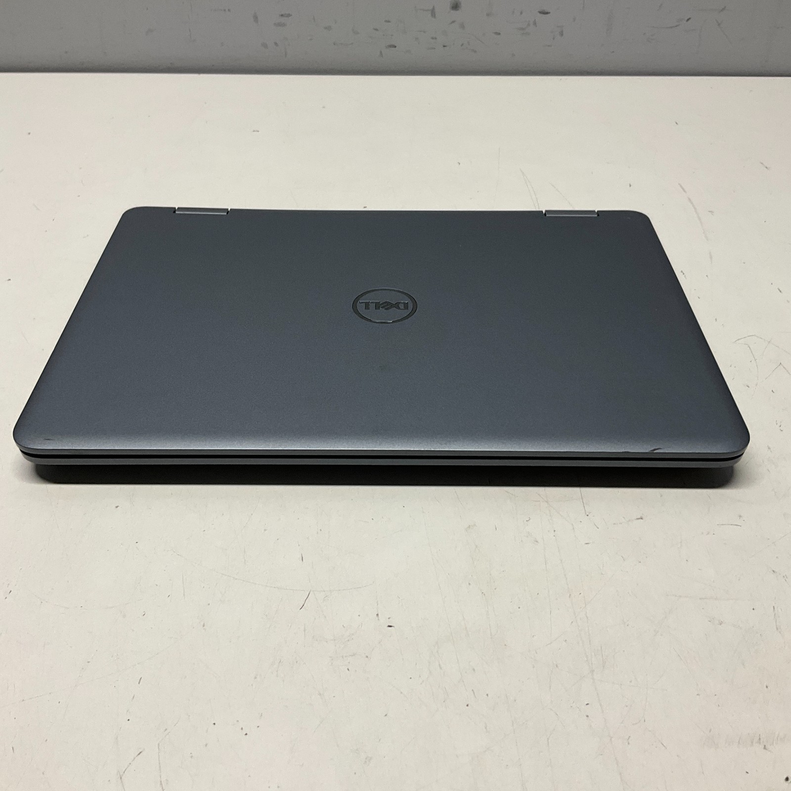 Dell Inspiron 3195 – 11.6″ Touch – AMD A9-9420e 4GB 128GB SSD NO OS Laptop READ