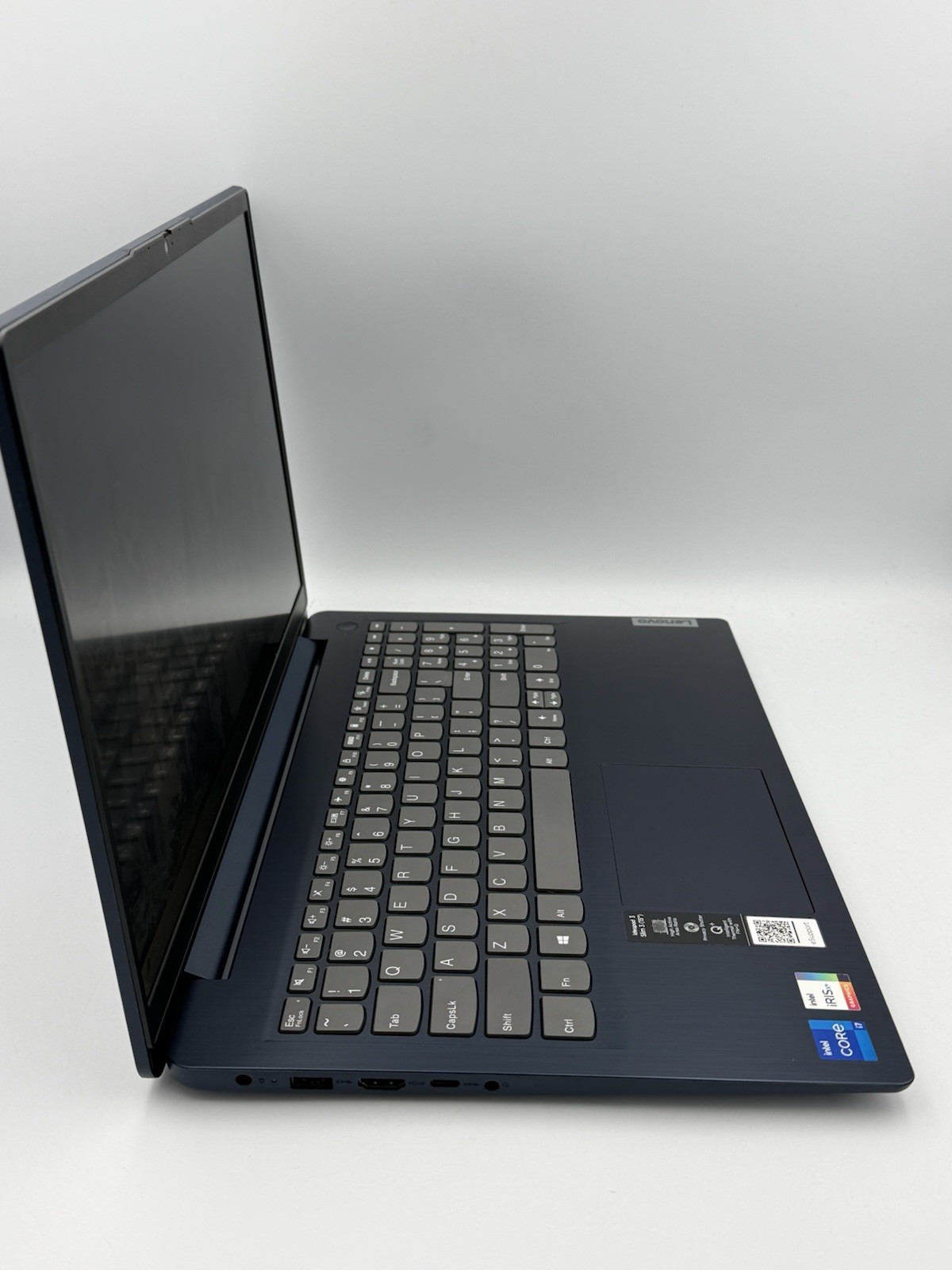 Lenovo IdeaPad 3 15.6” 15ITL6 – i7 11th Gen | 8GB RAM | 512GB SSD – 41C