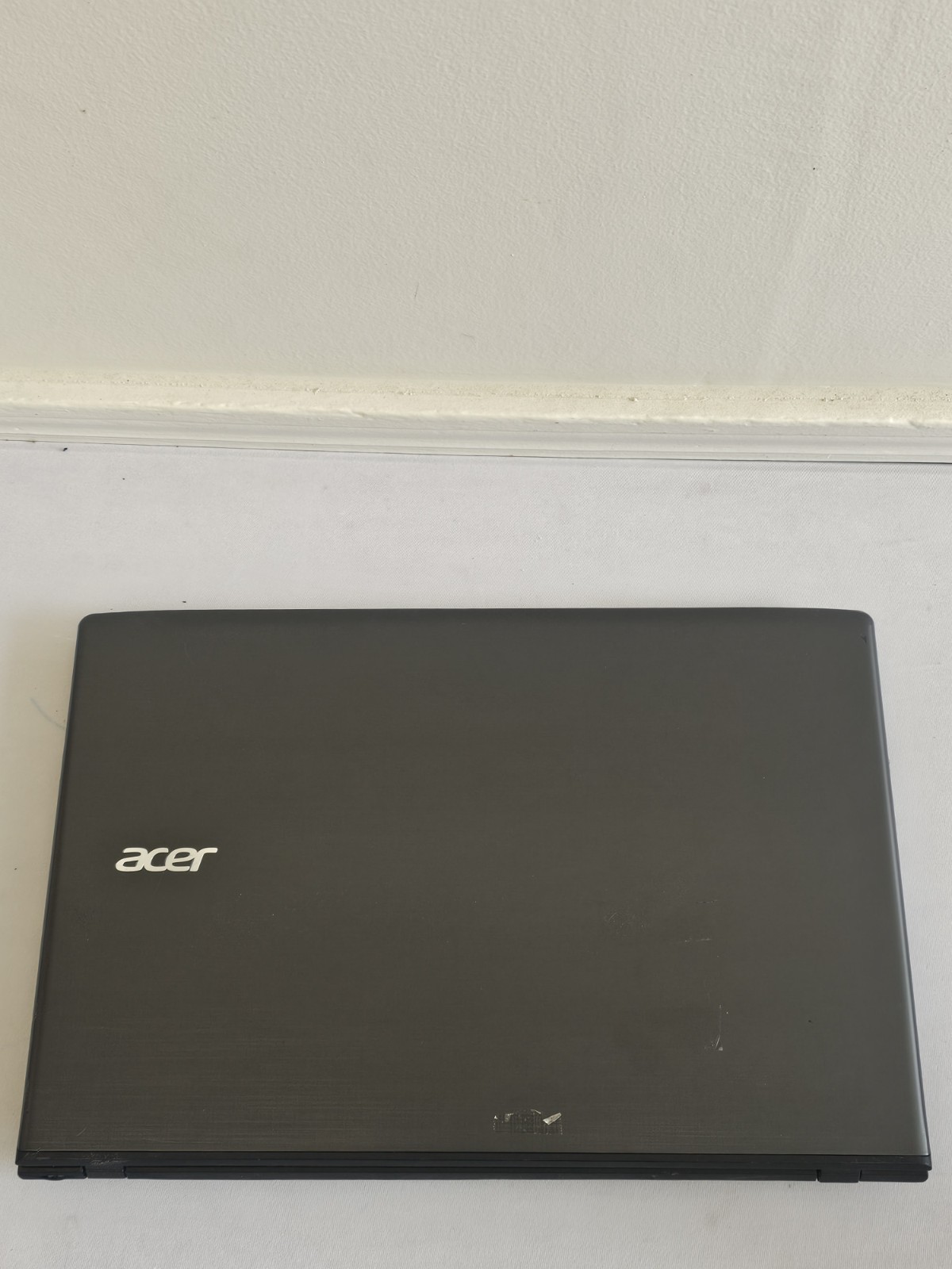 Acer Aspire E5-576-392H Laptop – Intel i3 Gen 8 – 6GB RAM – 320GB HDD – READ