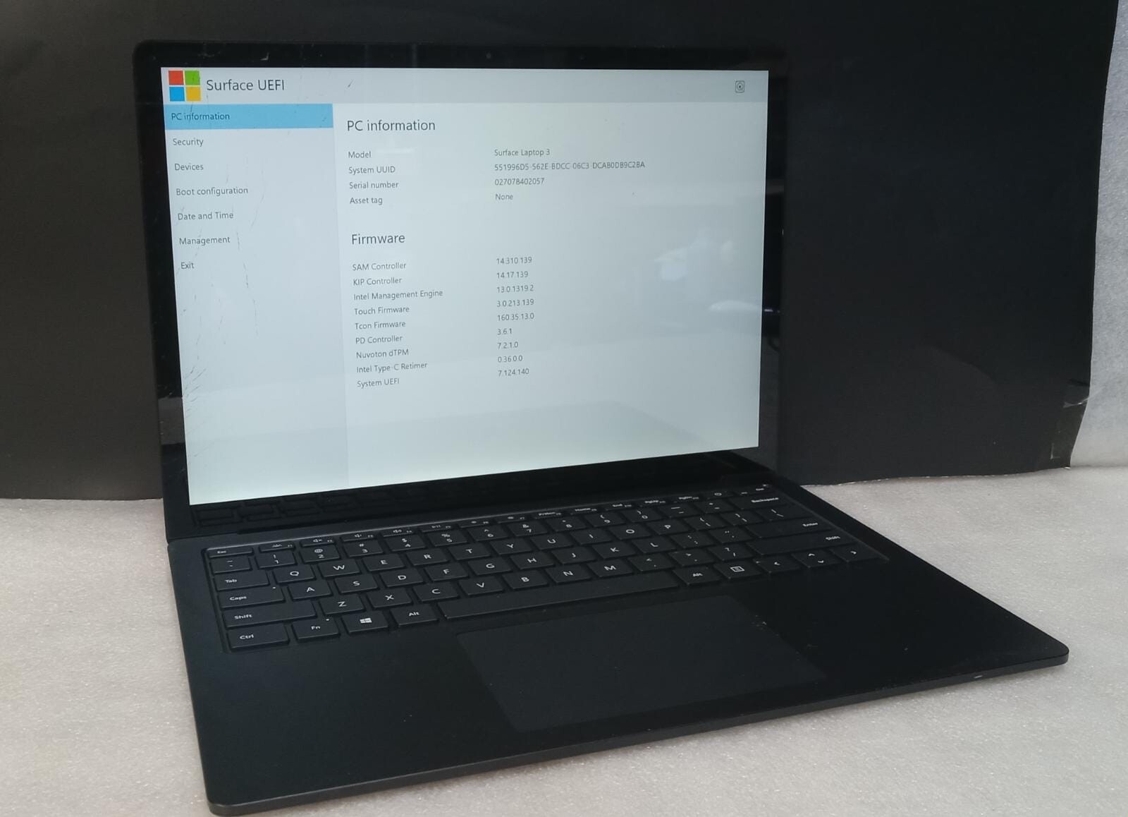 Microsoft Surface Laptop 3 1868 13.5″ i5-1035g7 256GB M.2 SSD 8GB DDR4 NO OS