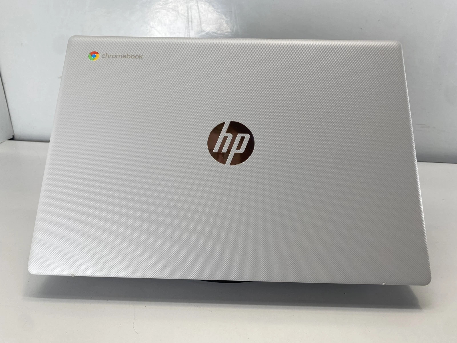 HP Chromebook 14A-NE1013DX 14″ Intel Celeron N4500 64GB- Silver