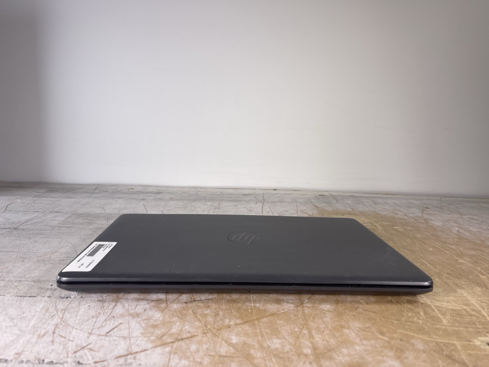 HP 250 G7 i5-1035G1 @ 1.0GHz, 16GB RAM, NO HDD/OS – (FOR PARTS)