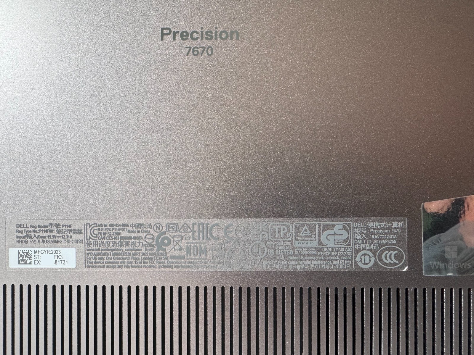 Dell Precision 7670 16″ WLED FHD+ i9-12950HX 32GB RAM RTX 3080 Ti 16GB 3TB SSD