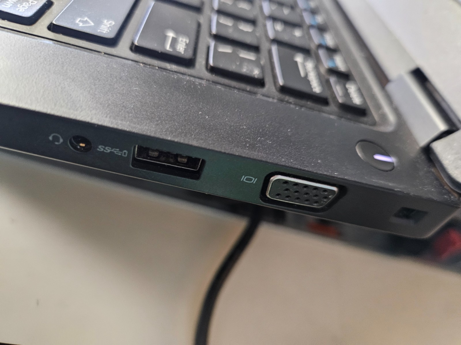 DELL LATITUDE 5491 Laptop Core I5-8400H 8GB 256GB no power Adapter