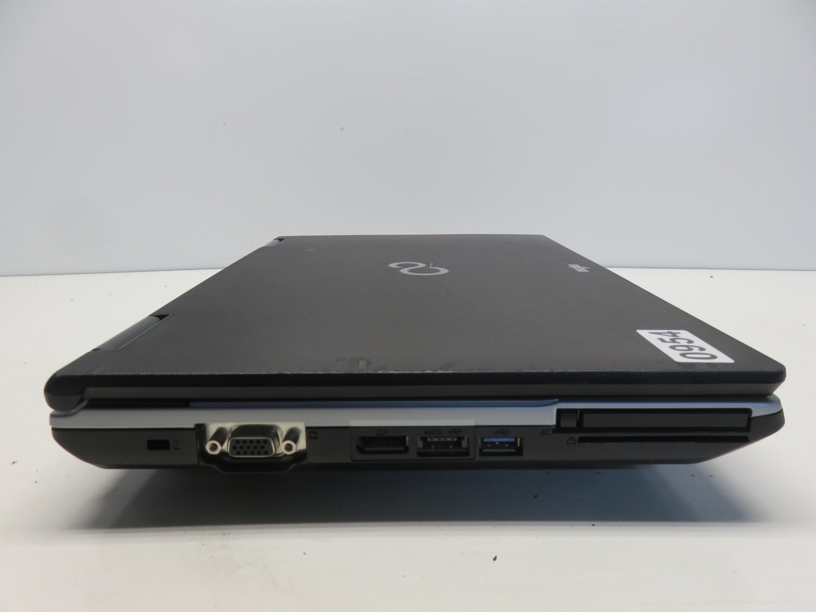 Fujitsu Lifebook E751 Intel Core i5-2520M CPU 2.50GHz 4GB NO HDD No Batt
