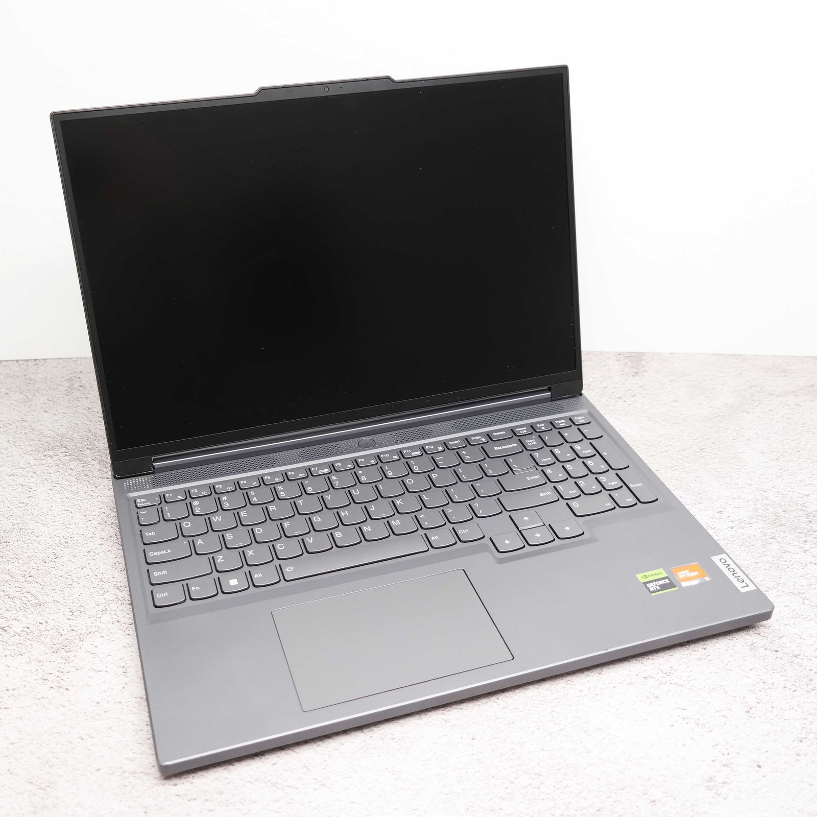Lenovo Legion Slim 5 16APH8 Ryzen 5 7640HS BROKEN