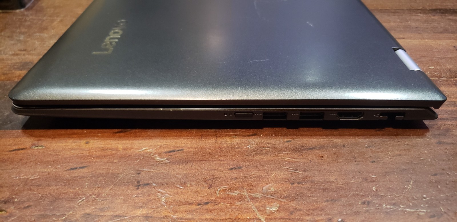 Lenovo Ideapad FLEX 4-1470 14″ Pentium 4405U 2.1GHz 4GB RAM 500GB HDD & Charger