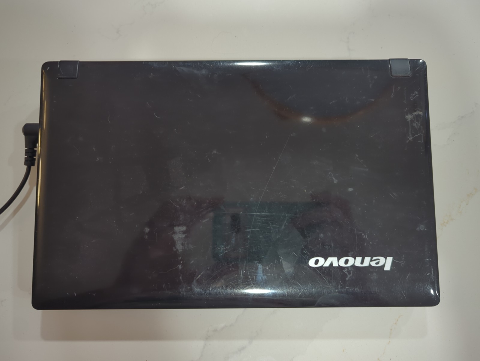 Lenovo IdeaPad S10-3 320GB HDD 10.1″ Intel Atom N455 1.66 GHz 1 GB Laptop No Hdd