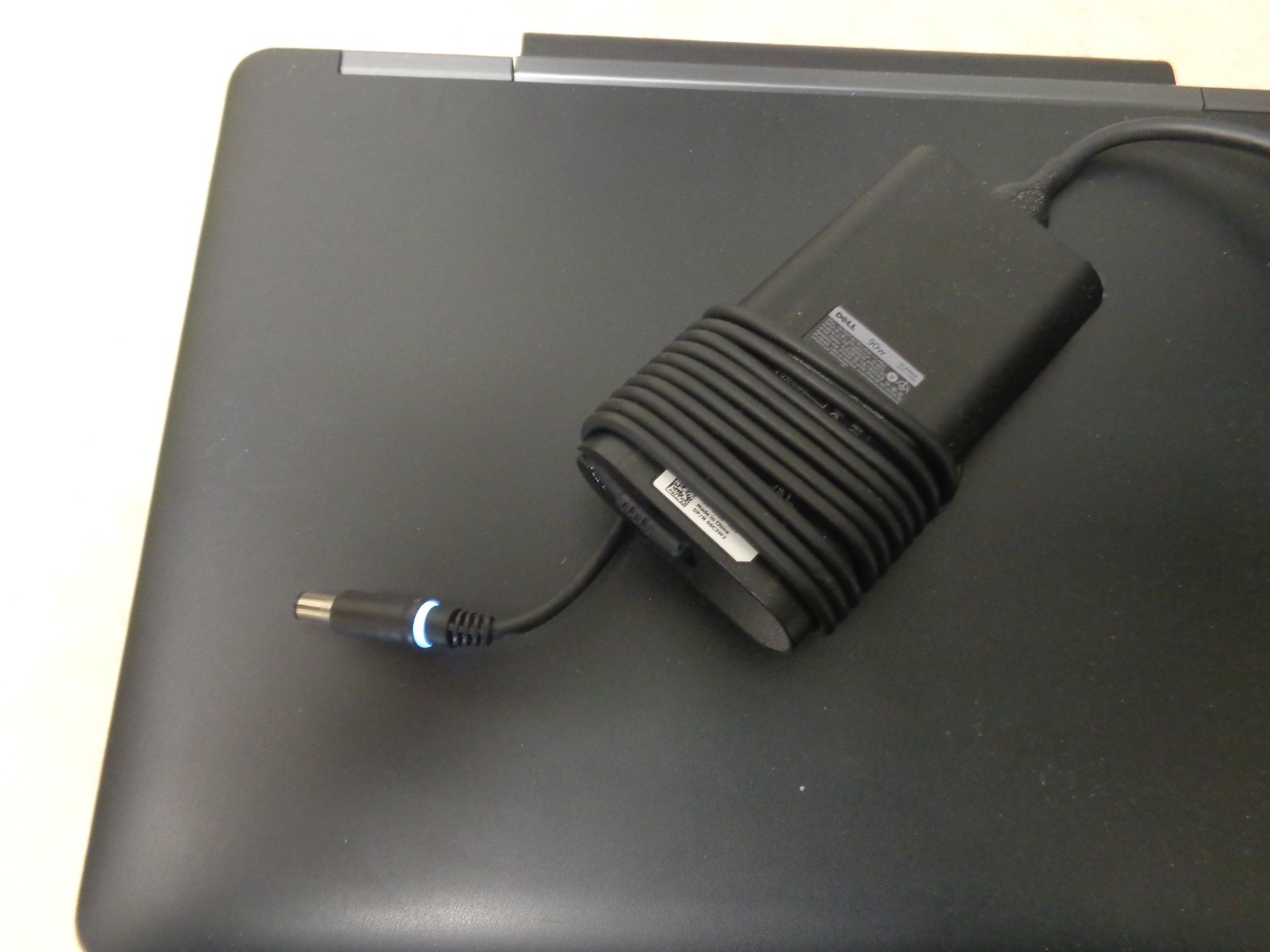 Dell Latitude E5540 Intel Core I7-4600U 2.10 GHZ 8 GB RAM 500 HDD Win 10 Pro