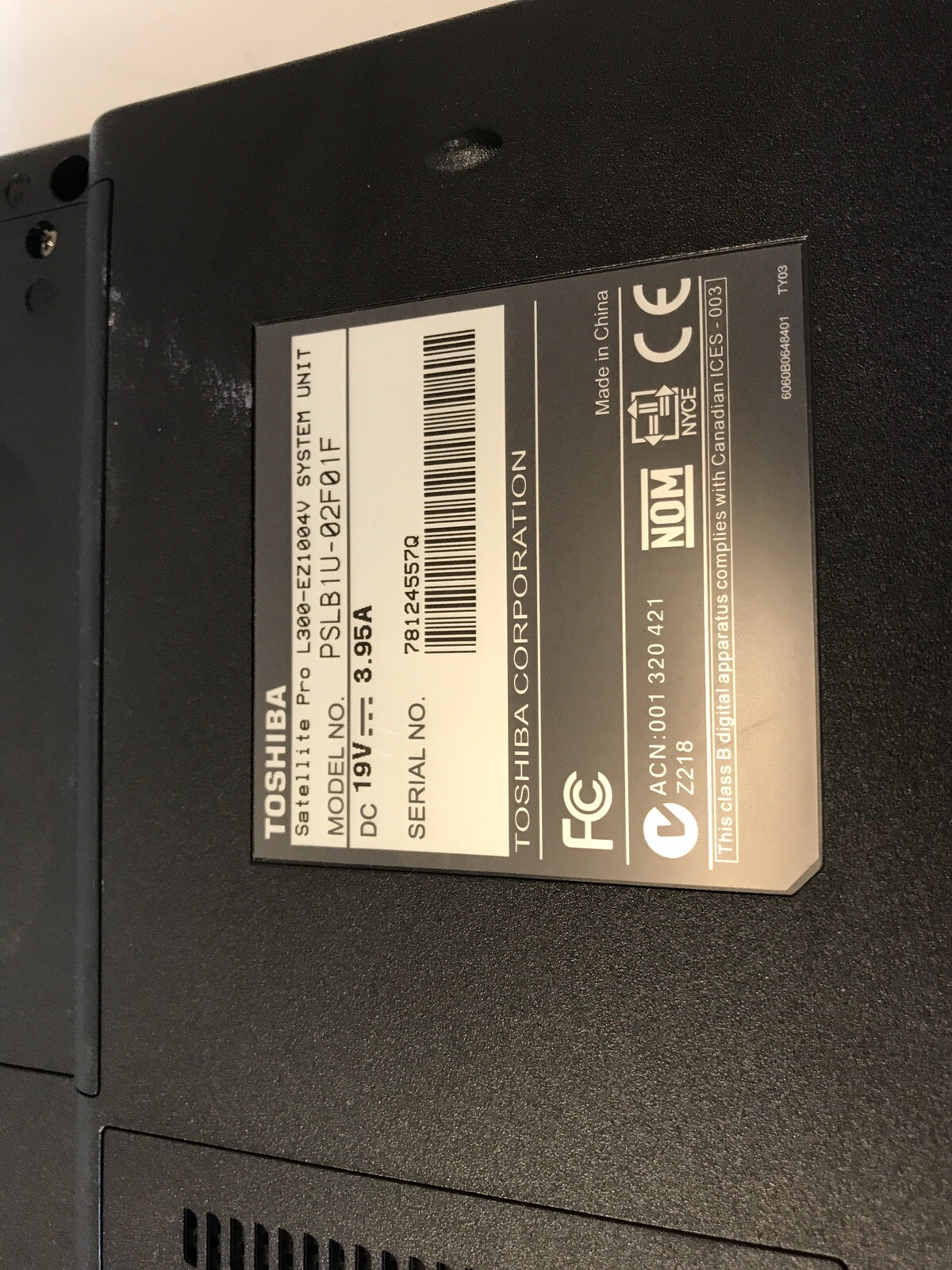 Toshiba Satellite Pro L300 Intel Core 2 Duo CPU T5870 @ 2.00GHz Booted to BIOS