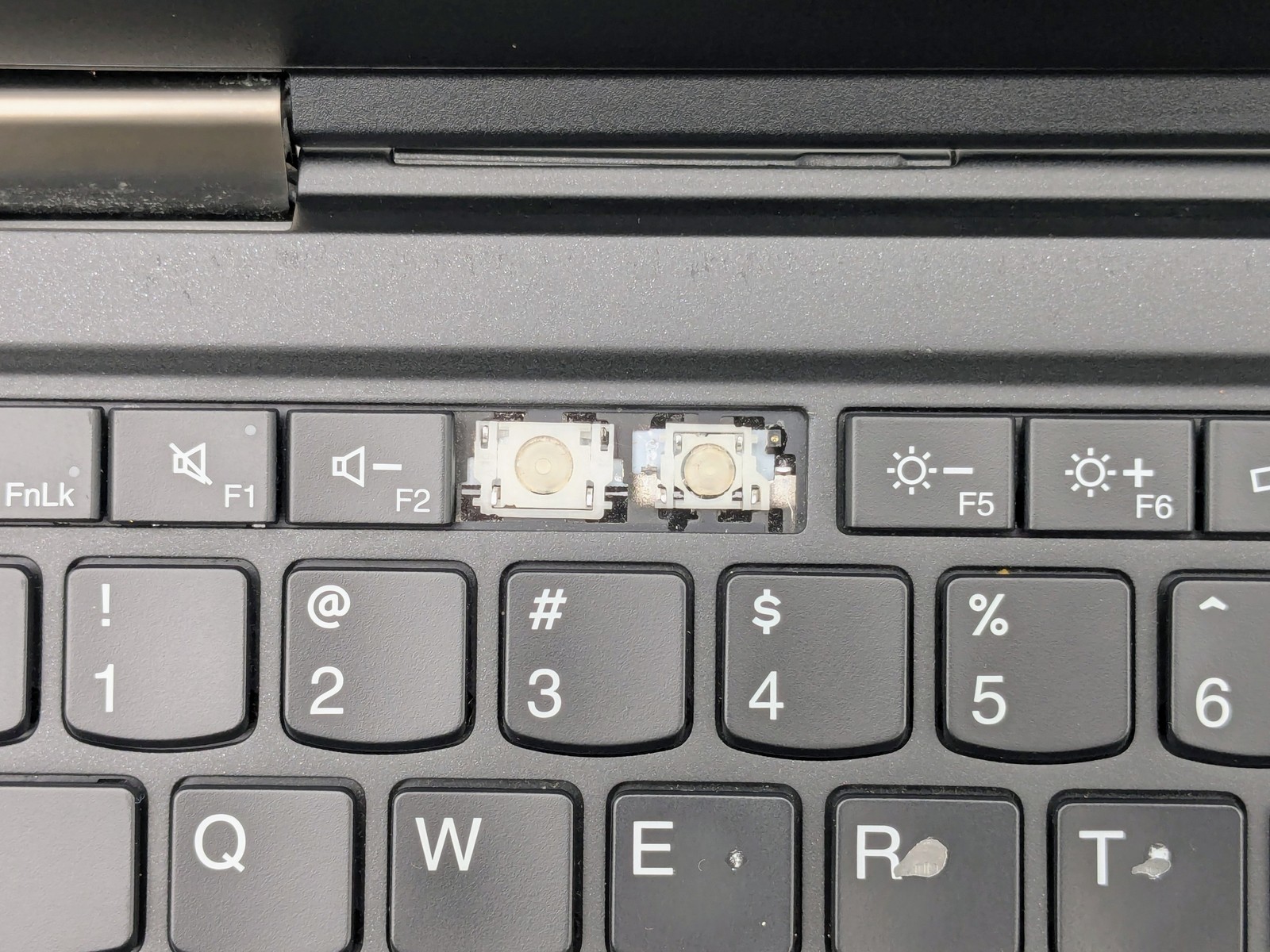 Lenovo ThinkPad X1 Carbon 4th Gen 14″ FHD I7-6600U 512GB SSD 16GB W11 *READ*