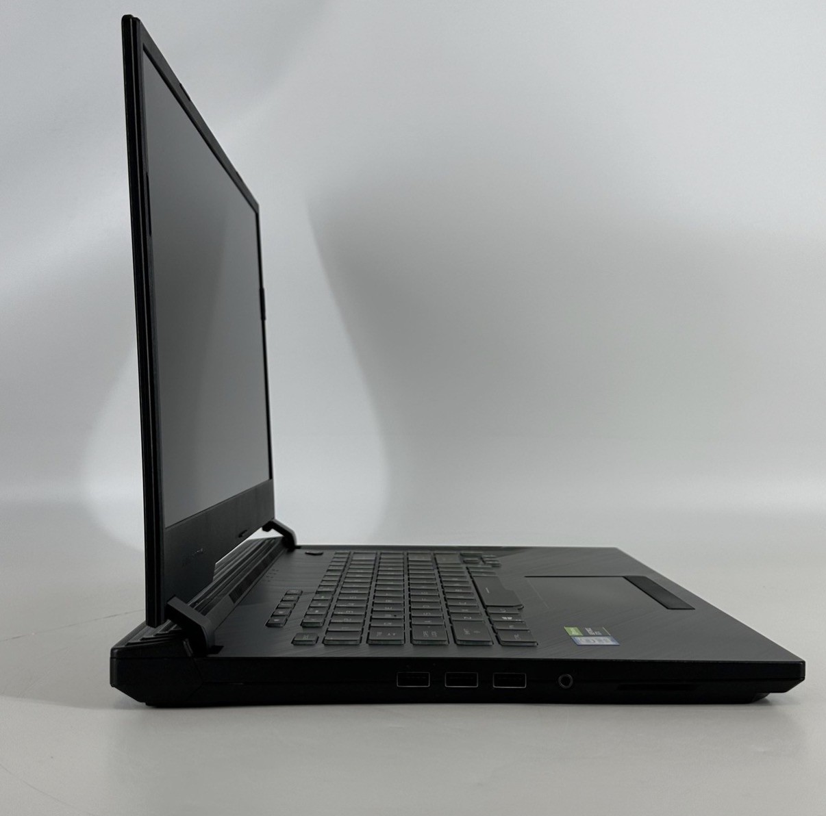 Asus ROG Strix G531 15.6 FHD i7-9750H 2.60GHz 24GB 512GB SSD GTX 1650 Very Good