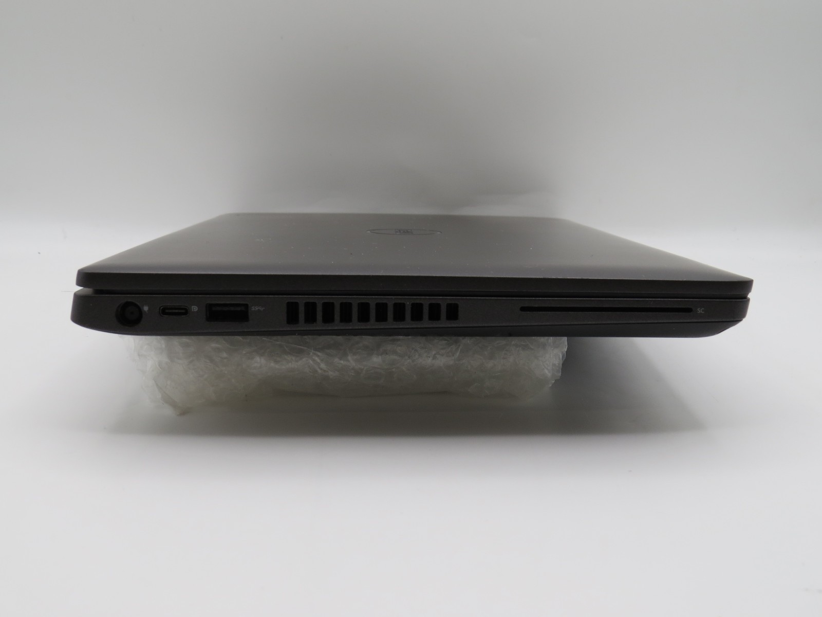 Dell Latitude 5400 | i7-8665U @ 2.1GHz | 16GB DDR4 | 512GB m2 | Win 11