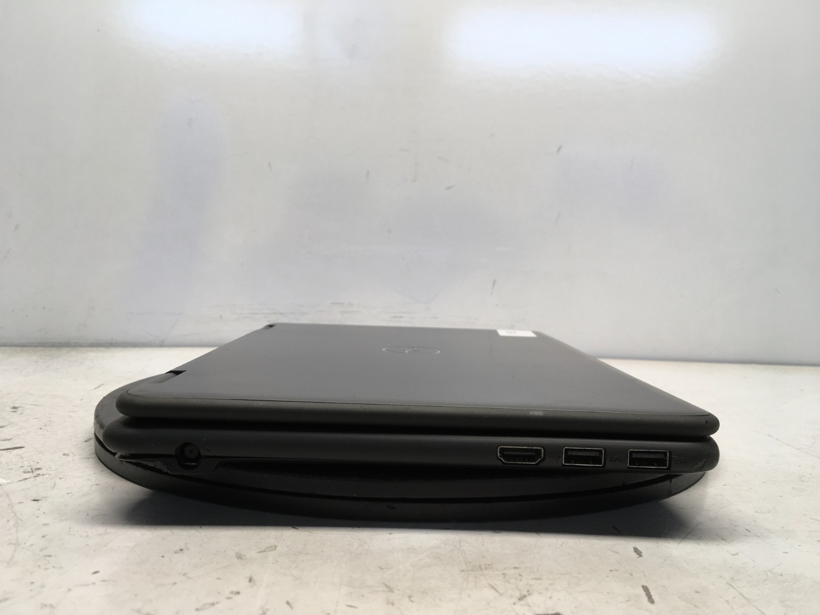 Dell Latitude 3190 2-In-1 Intel Celeron N4100 1.1GHz 4 GB NO HDD BIOS locked