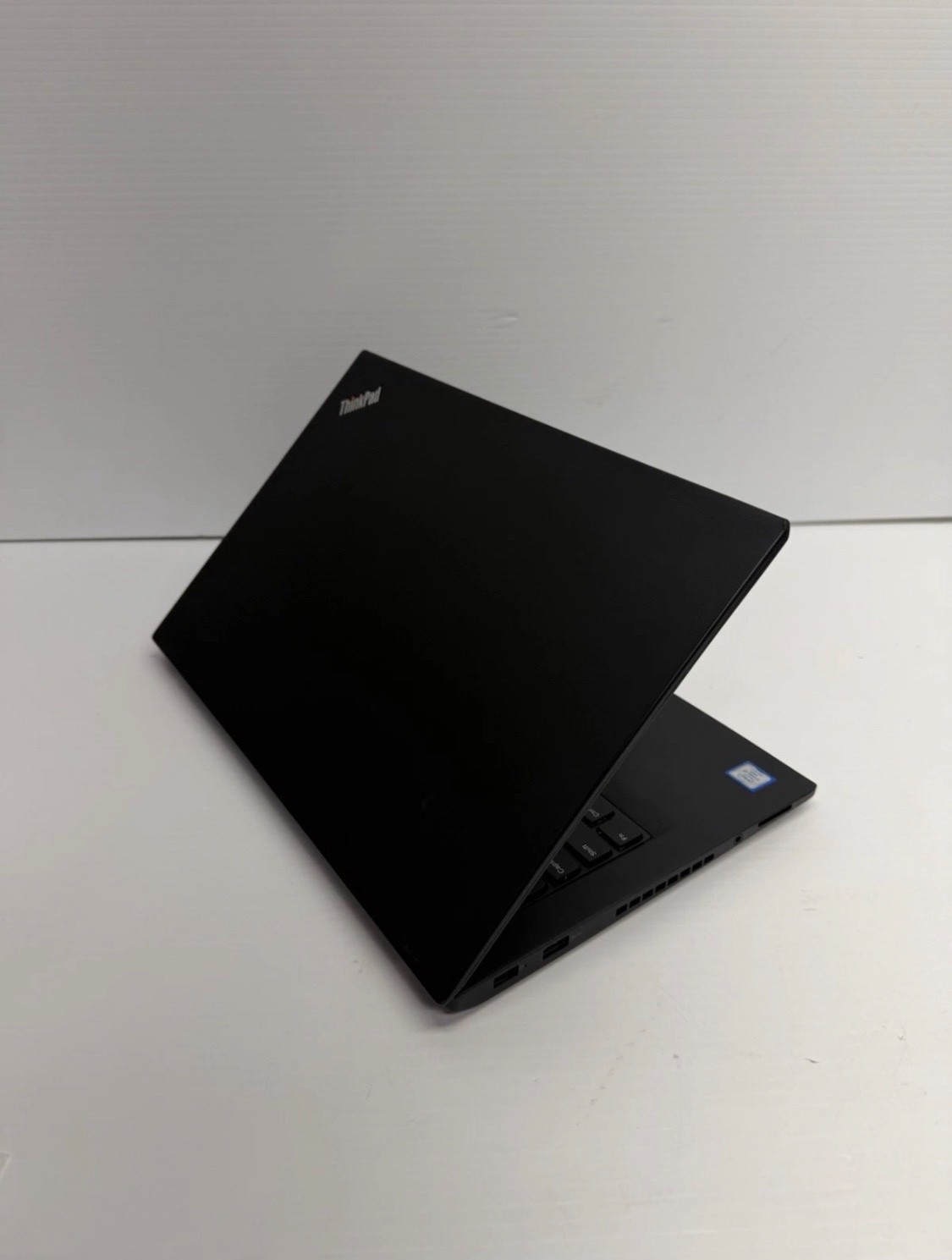 Lenovo ThinkPad T470s 14″ TOUCH I7-7600U 20GB 256GB WIN11