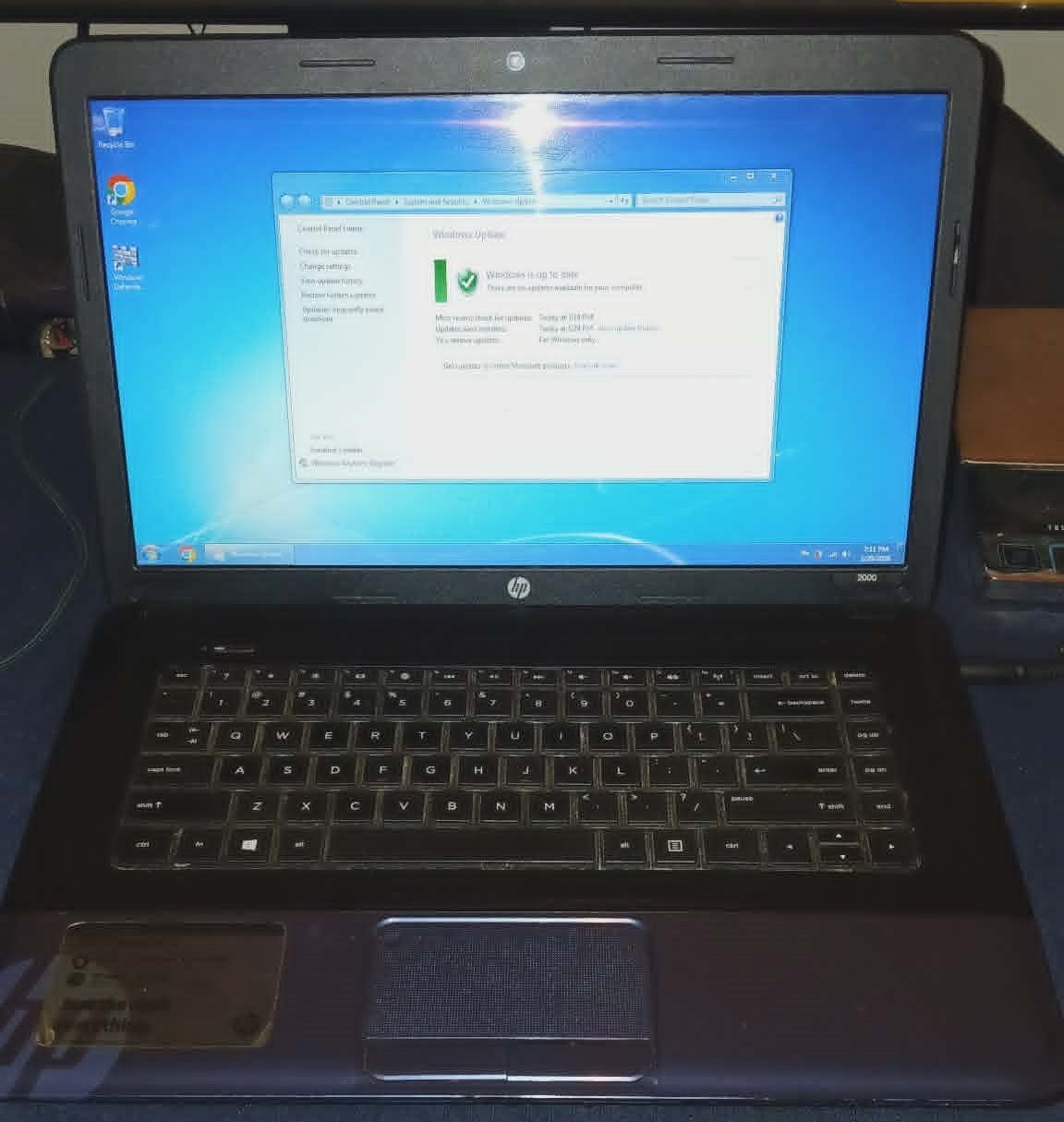 HP 2000 Notebook Windows 7 Laptop