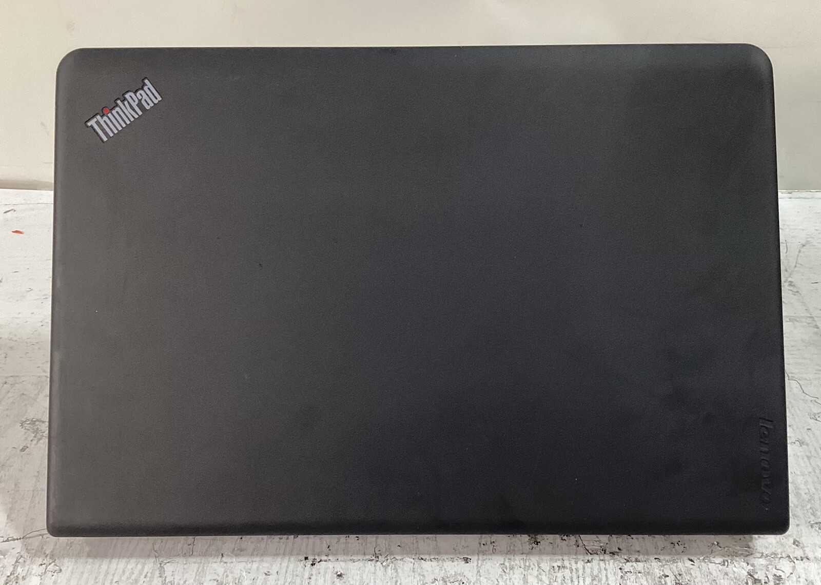 FOR PARTS Lenovo ThinkPad E560 15.6″ i5 No HDD READ DESCRIPTION