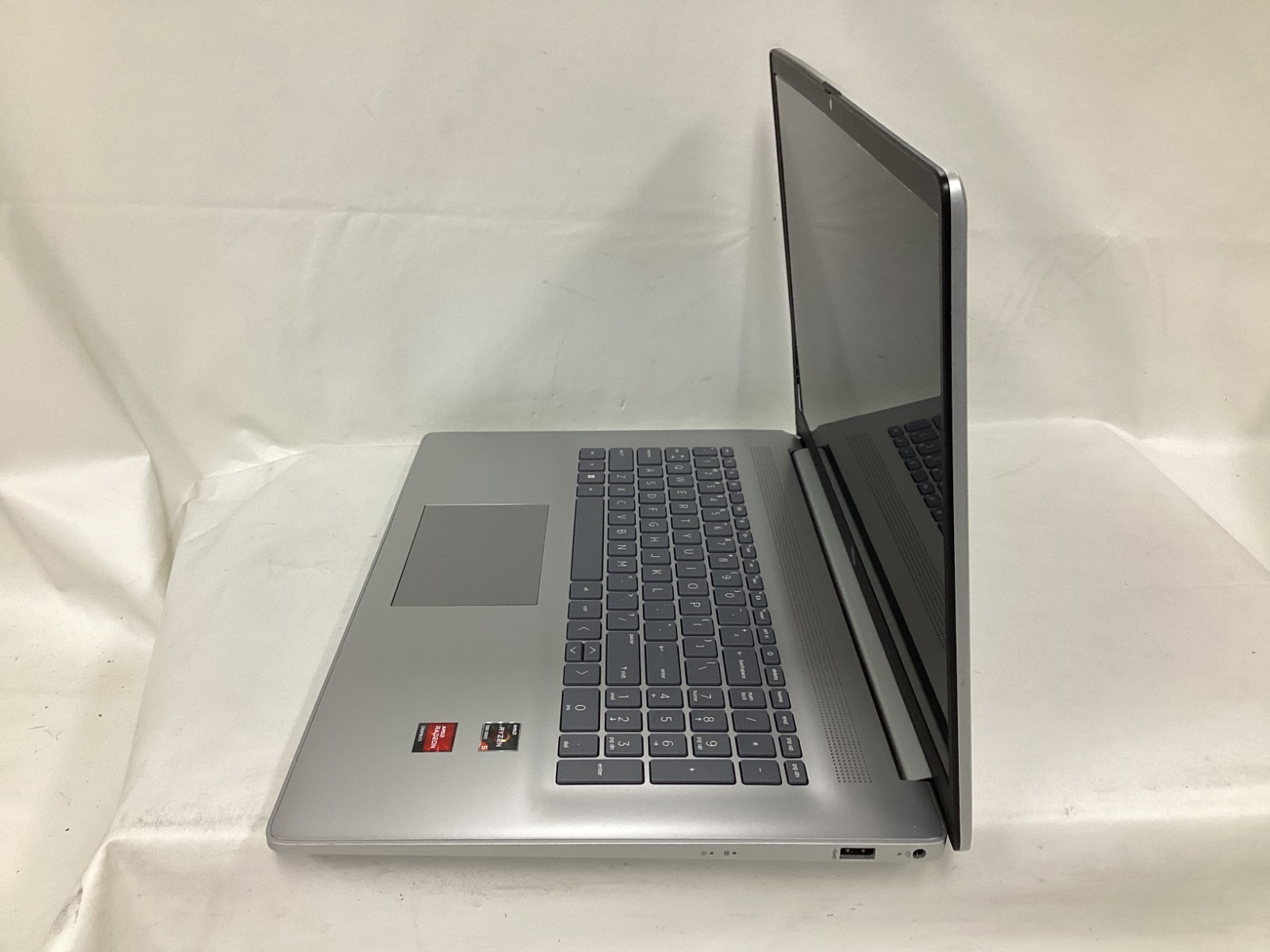 HP Laptop 17-CP3055CL 17.3″ AMD Ryzen 5 7530U 2.0GHz 64GB RAM 2TB SSD