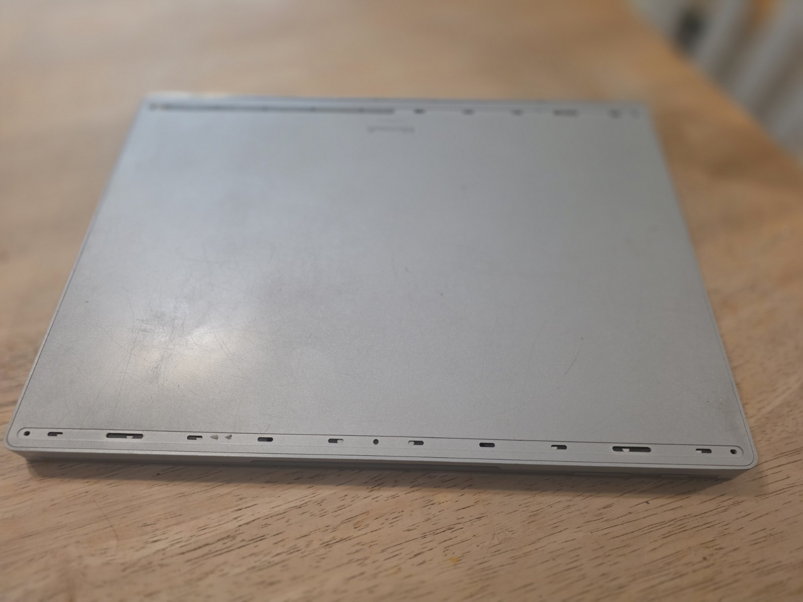 Microsoft Surface Book 13.5″ i7-6600 16GB 512GB GTX 965M Performance Base – READ