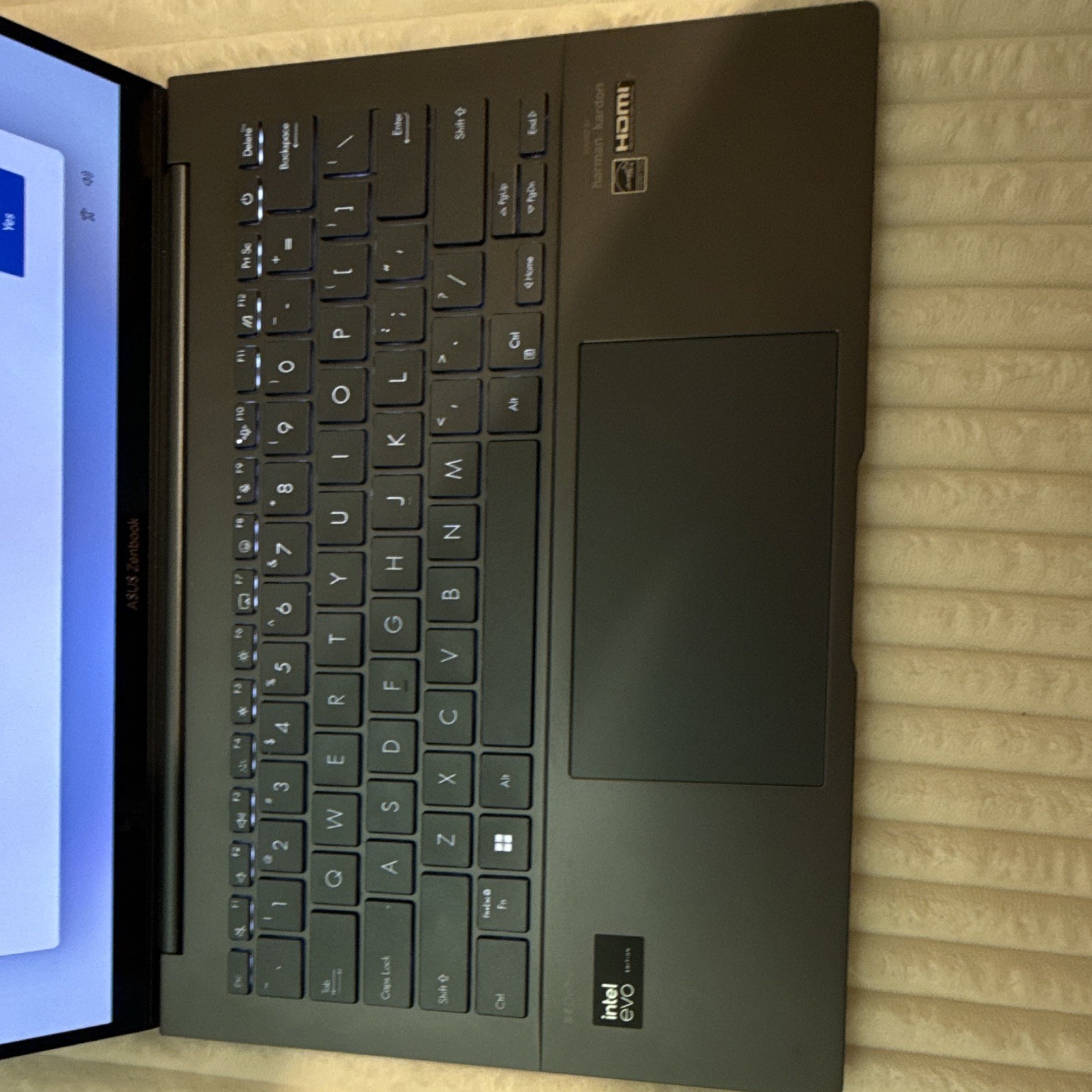 ASUS Zenbook Q425M 14in Core Ultra 7 16GB 1TB SSD Win11 Backlit KB OLED