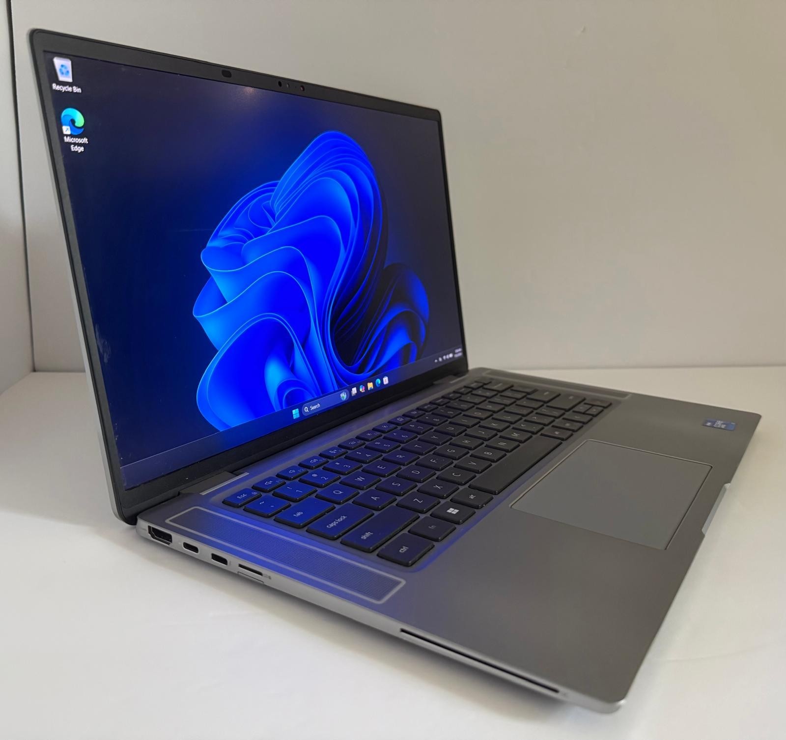 DELL PRECISION | 3571 | Core i7 | 24GB RAM | 512GB SSD | NVIDIA RTX A1000 | W11
