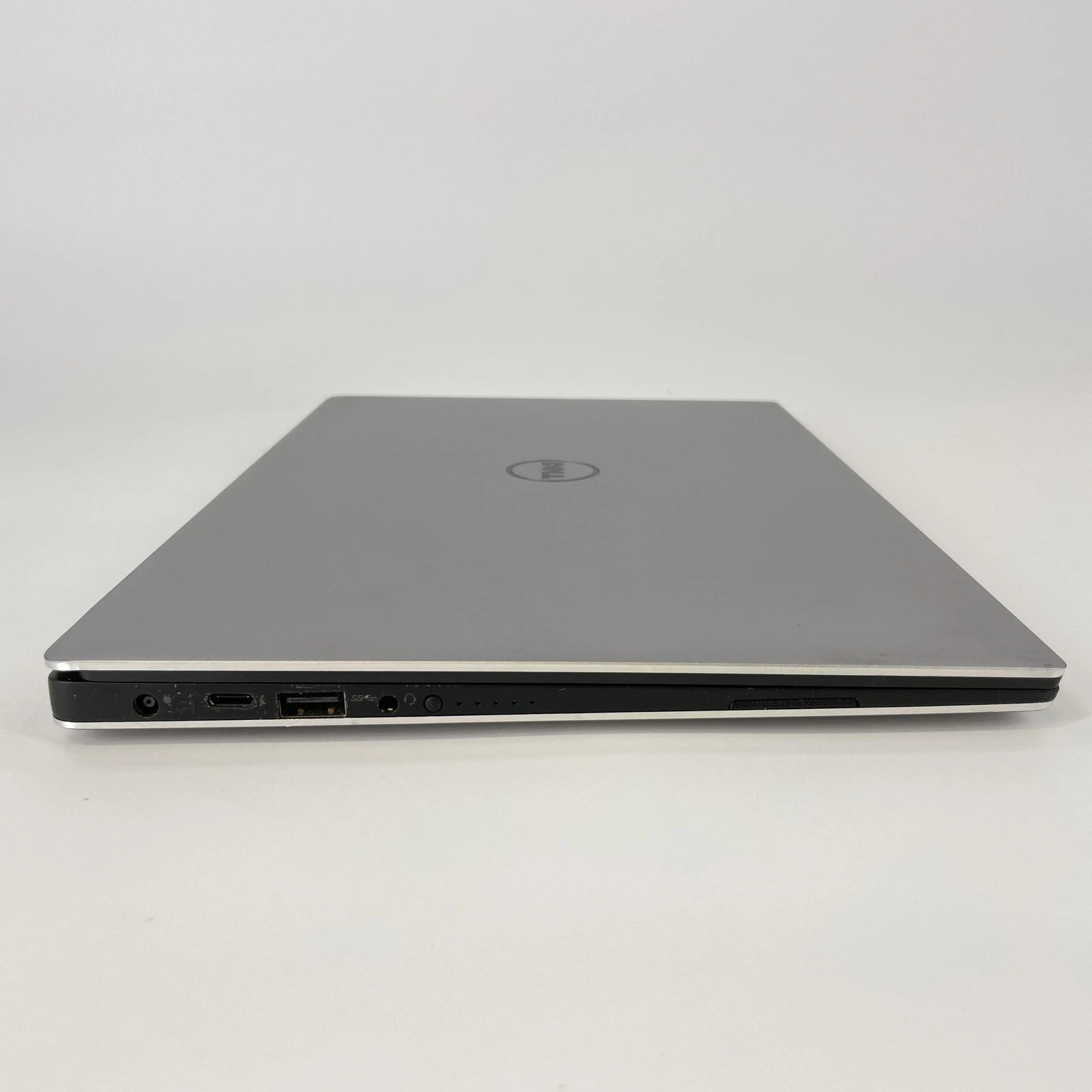 Dell XPS 13 9360 13.3” FHD Laptop Intel i7-7560U 8GB RAM 256GB NVMe Win11 Pro
