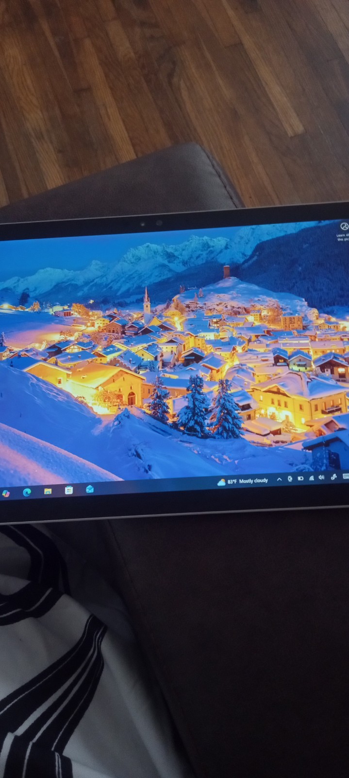 12.3in Microsoft Surface Pro 4 128gb SSD 4gb Ram Works Great
