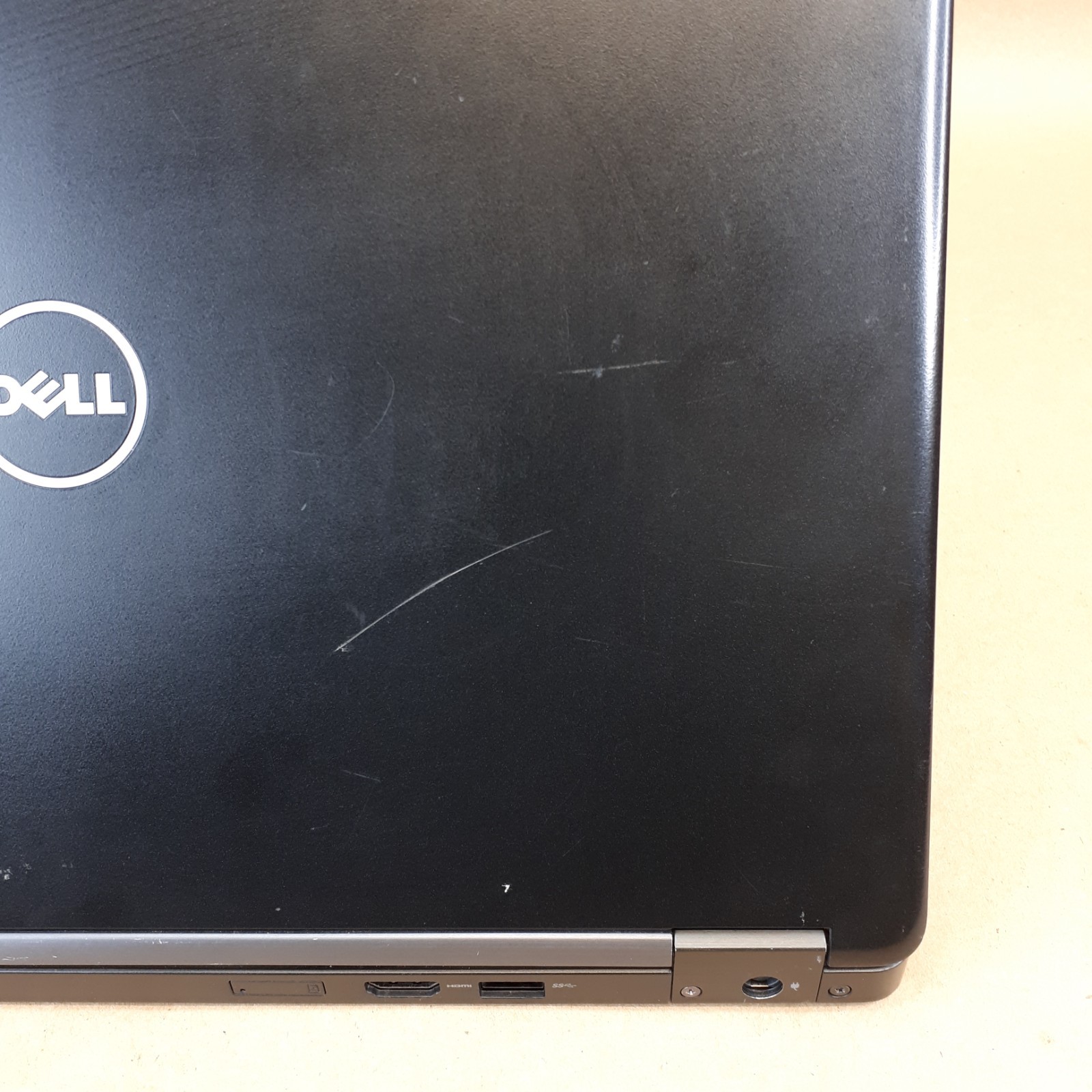 Dell Latitude 5480 14″ Laptop i5-7440HQ 4GB RAM *Working* No DIsplay/SSD H4037