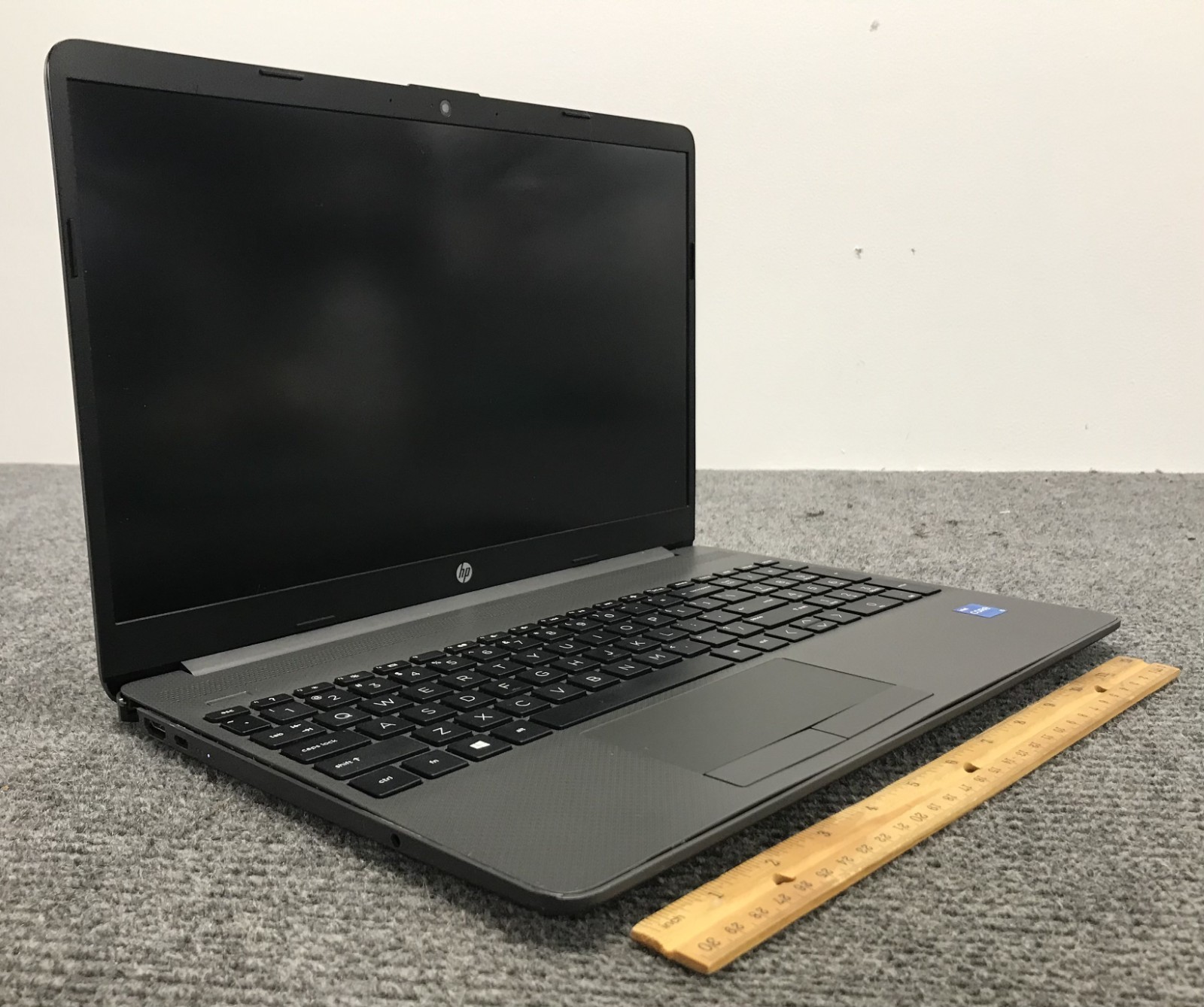 HP 250 G8 15.6″ Laptop i5-1135G7, No RAM/Storage, Boots to BIOS