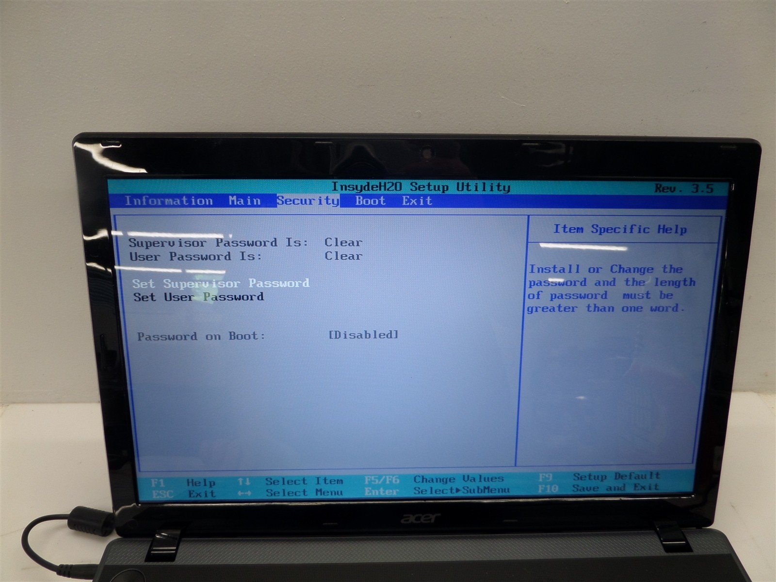 Acer Aspire 5733 PEW71 15.6″ i5-480M 2.67GHz CPU 4GB RAM – No HDD, Bad Batt.