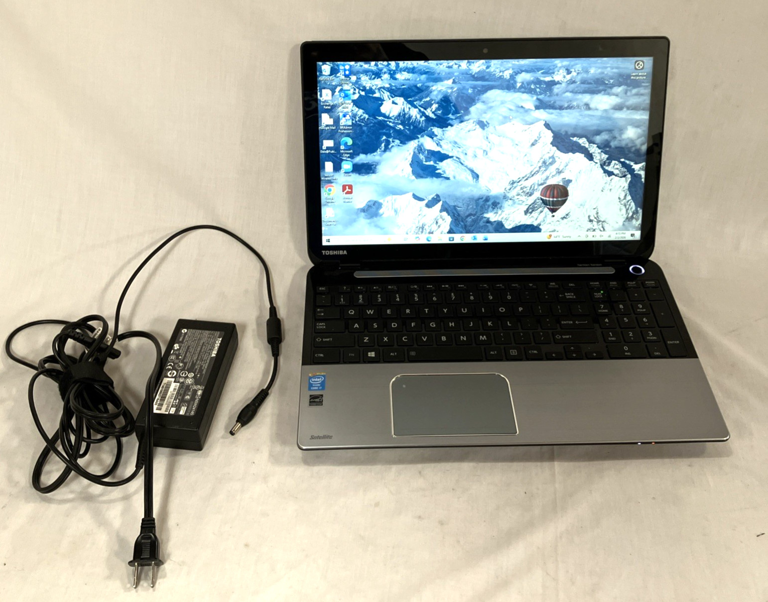Toshiba Satellite S55T-A5389 15.6” Laptop Intel 2.40GHz 8GB RAM 699GB HDD