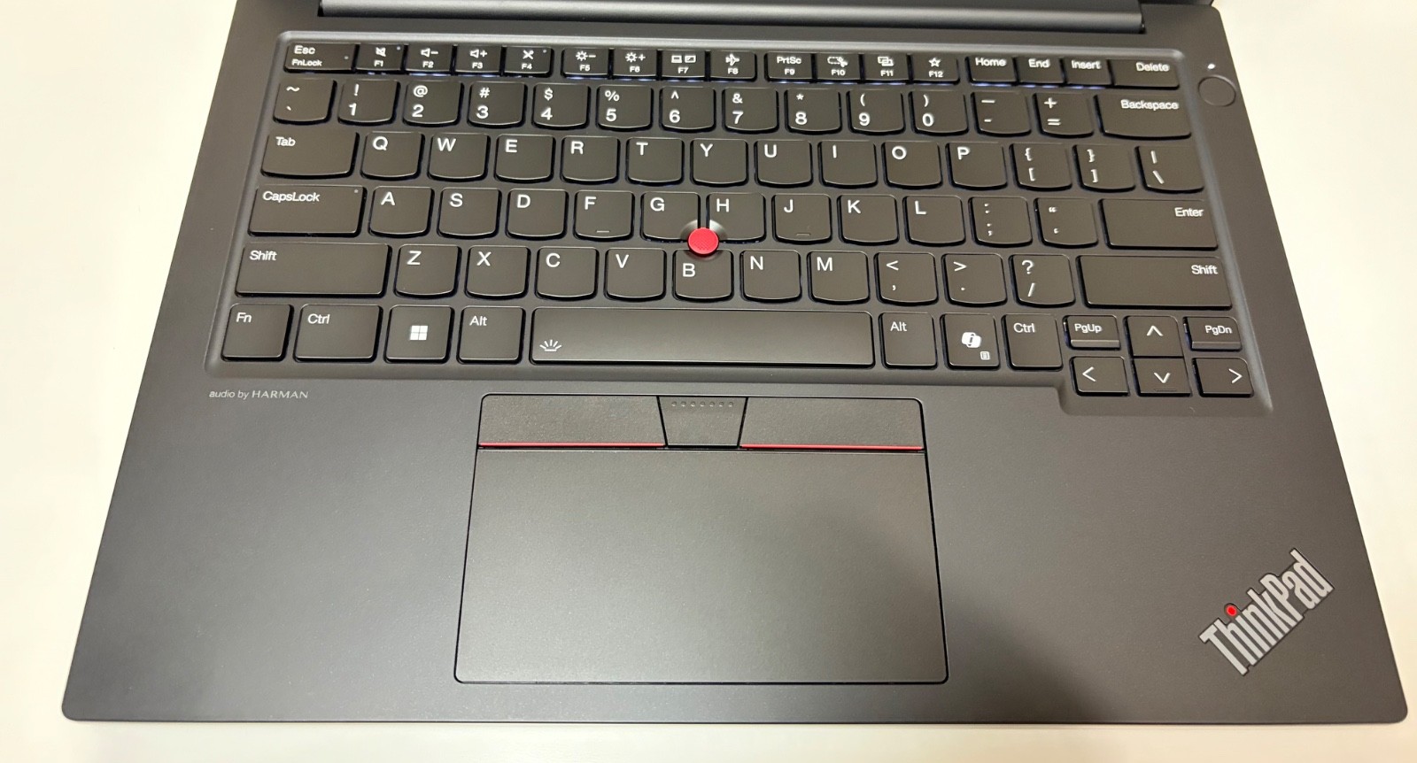 ThinkPad E14 Gen 6 Ultra 5