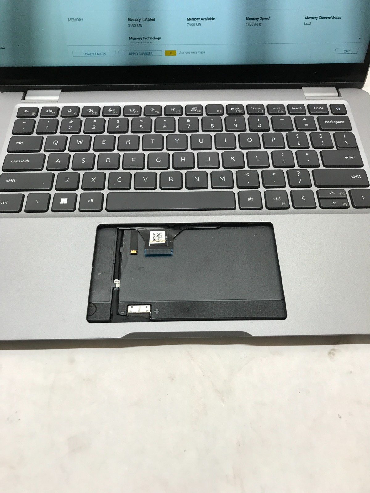 Dell Latitude 5340 13″ Intel i5-1335U 8GB RAM NO SSD/OS For Parts READ DESC – DW