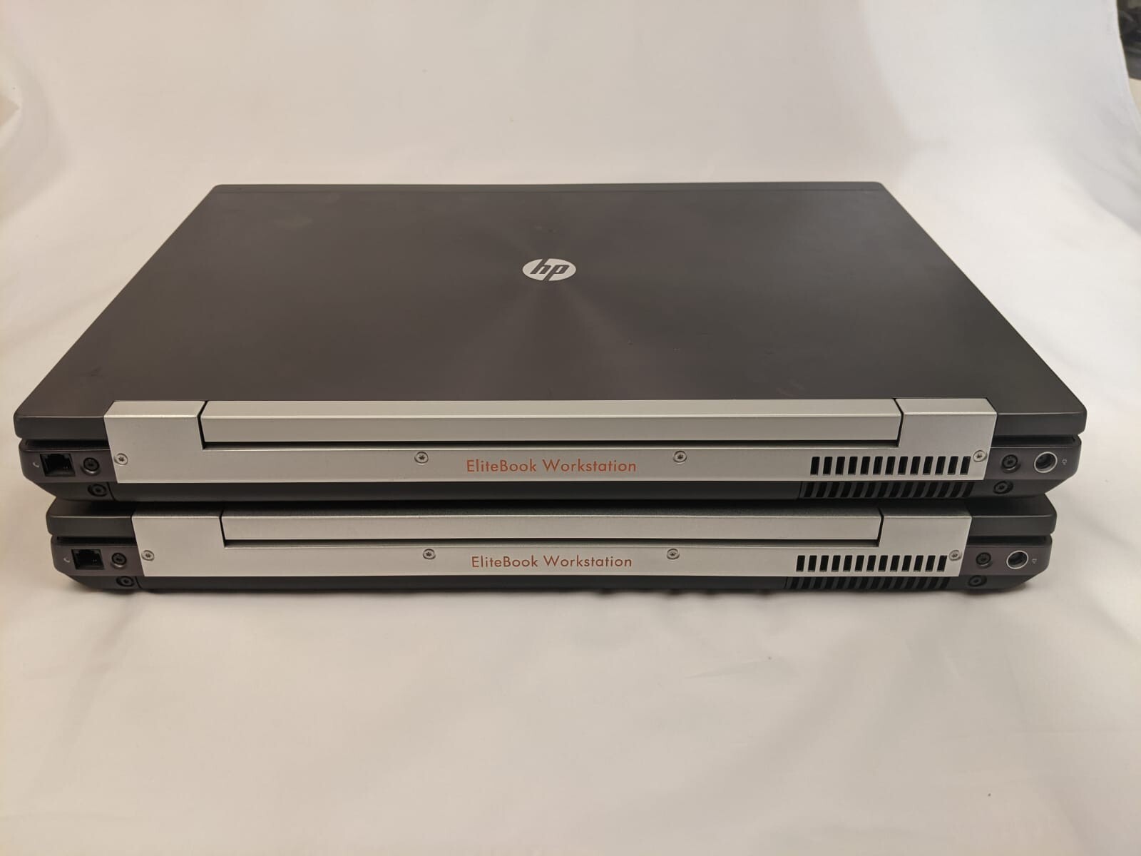 Lot of 2 HP Elitebook 8770w 17.3″ i5-3320M 8GB GB Laptop [No OS/HD/AC]