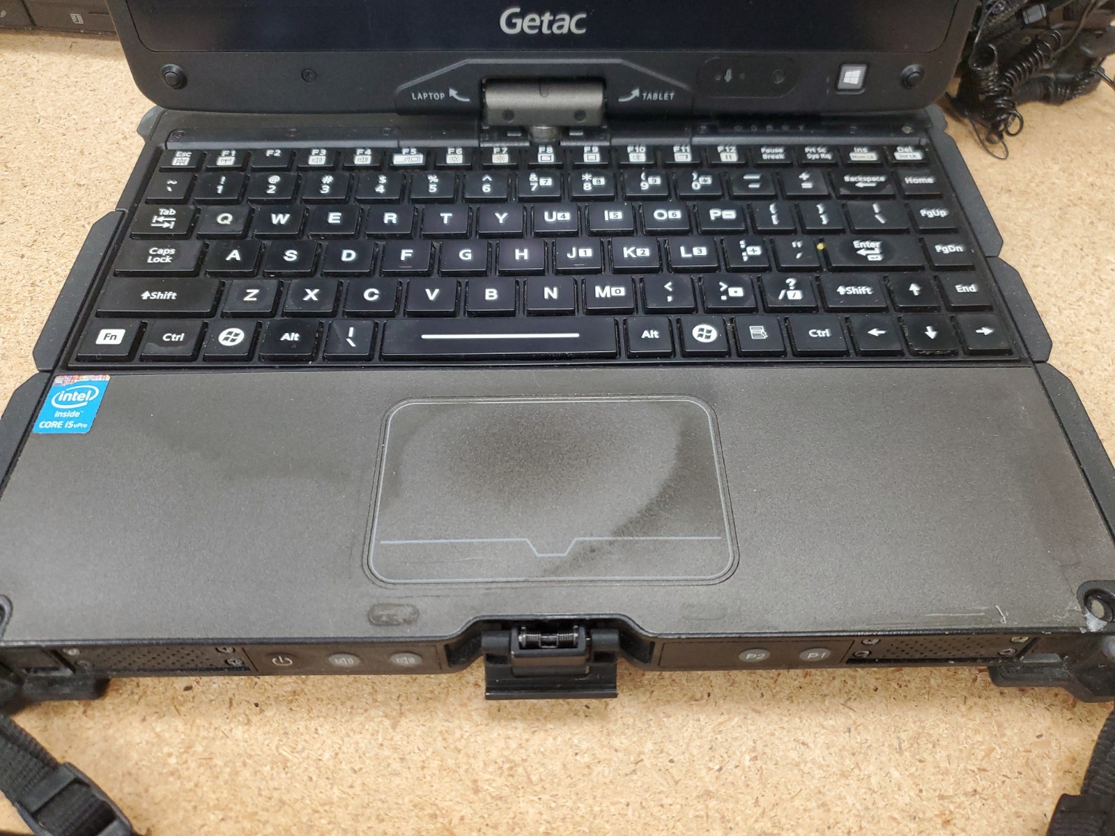 GETAC V110 Laptop Tablet Touch Screen i5-4300U 1.90GHz 8gB No HDD 8404hrs