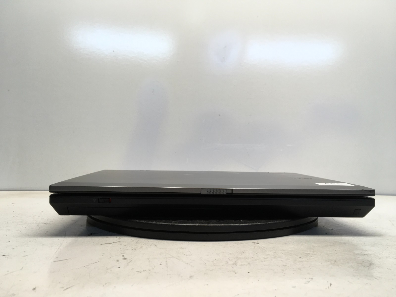 Dell Latitude E5410 Intel i5-M520 2.4GHz 2 GB NO HDD