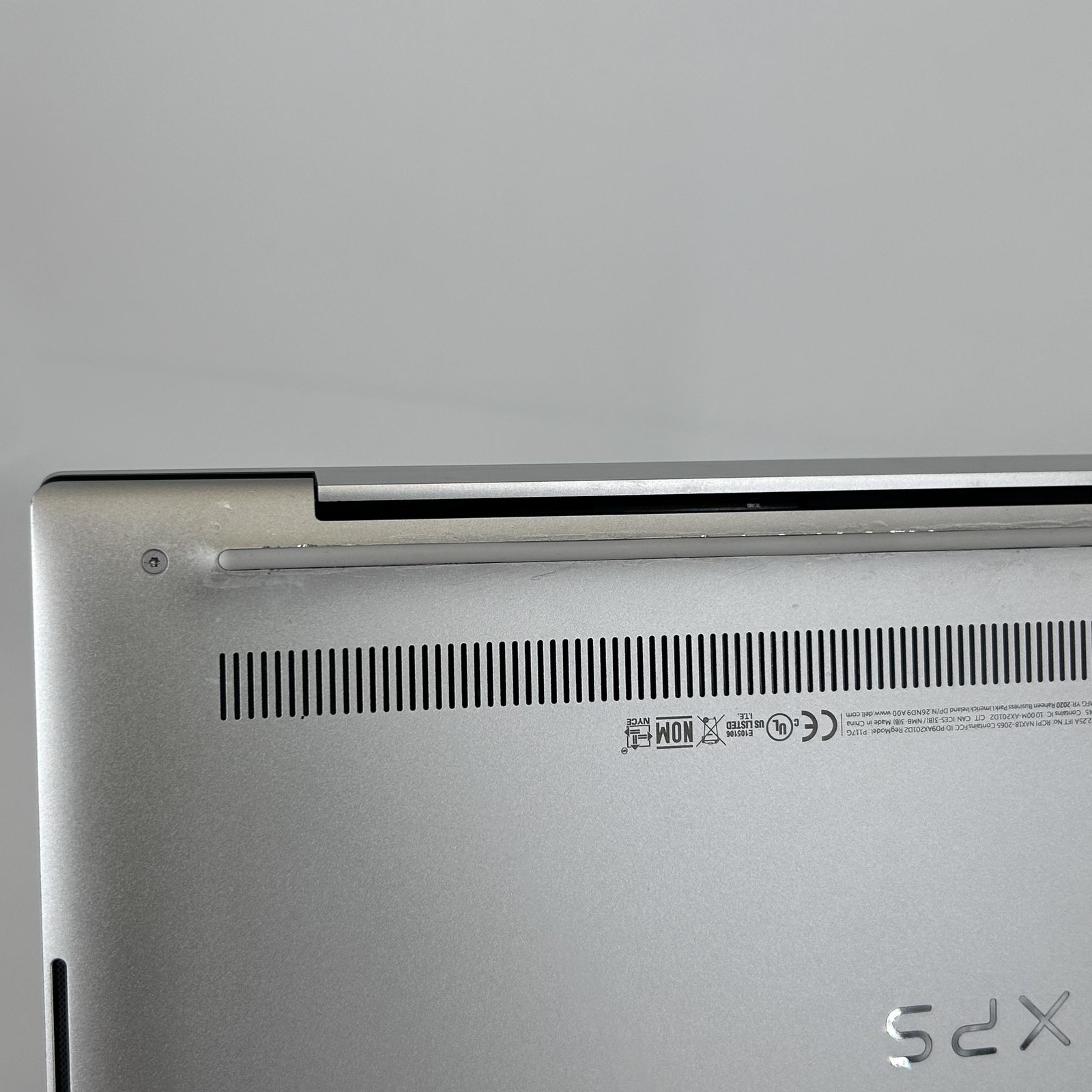 Dell XPS 13 9300 2020 Gray UHD+ TOUCH i7-1065G7 1.30GHz 16GB 512GB SSD Good