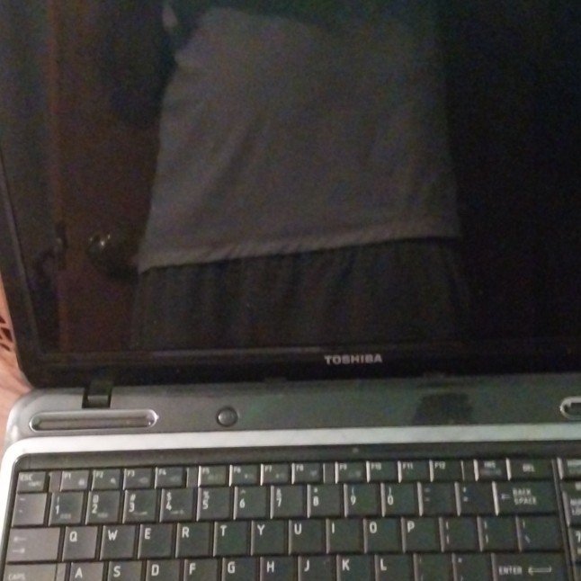 Toshiba Satellite L655D-S5159 15.6″ AMD V 2.30GHz 4GB 320GB HDD Black/Gray
