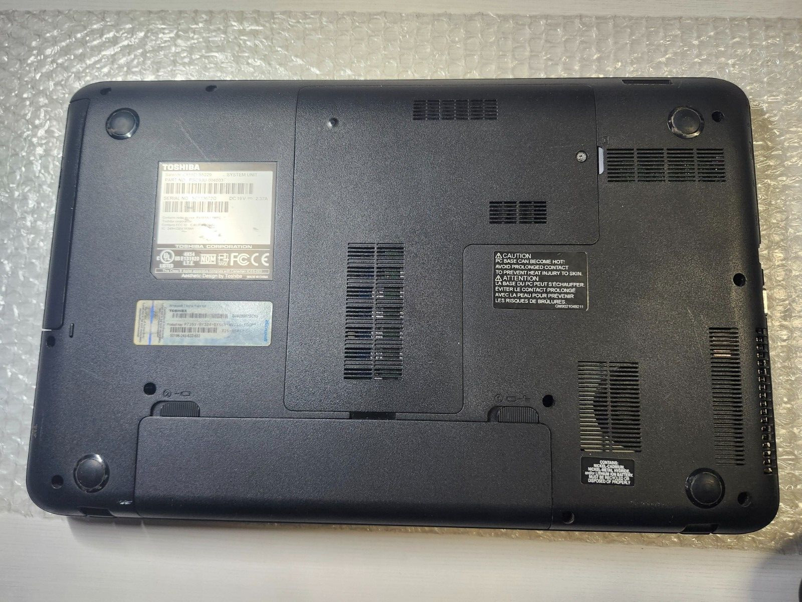 Toshiba Satellite C855D-S5229 AMD E1-1200 1.40GHz 4GB RAM 240GB SSD