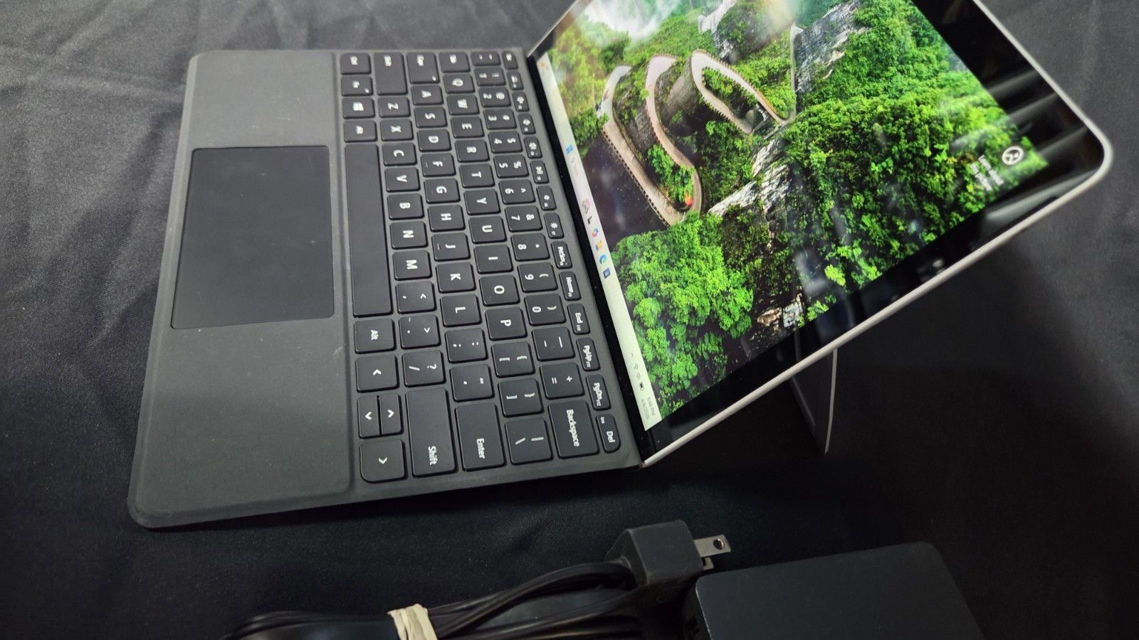 Microsoft Surface Go 2 touchscreen intel M3 8th 8GB RAM 128GB SSD Win11p Kb 1927